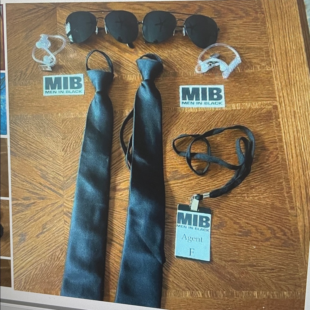 Men in Black Costume Accessories for two